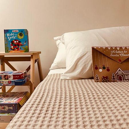 2 Bedroom Apt - Live Like A Local In Kolonaki أثينا المظهر الخارجي الصورة
