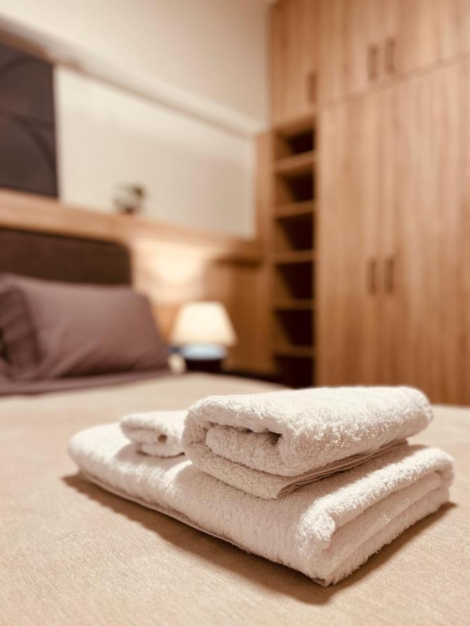 2 Bedroom Apt - Live Like A Local In Kolonaki أثينا المظهر الخارجي الصورة