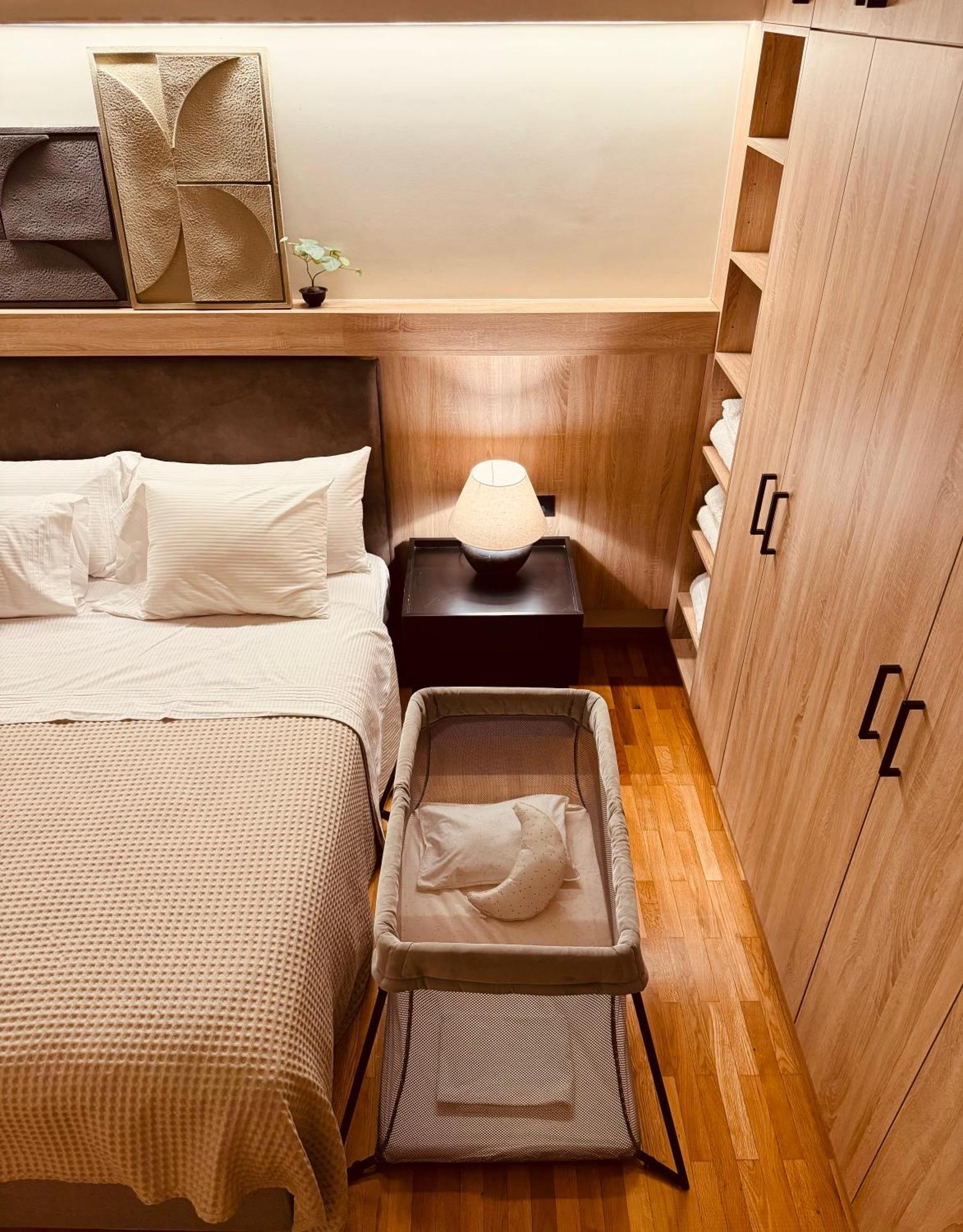 2 Bedroom Apt - Live Like A Local In Kolonaki أثينا المظهر الخارجي الصورة